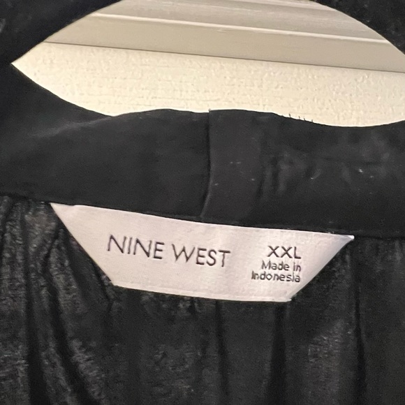 Nine West Black Women's Blouse - Picture 2 of 5